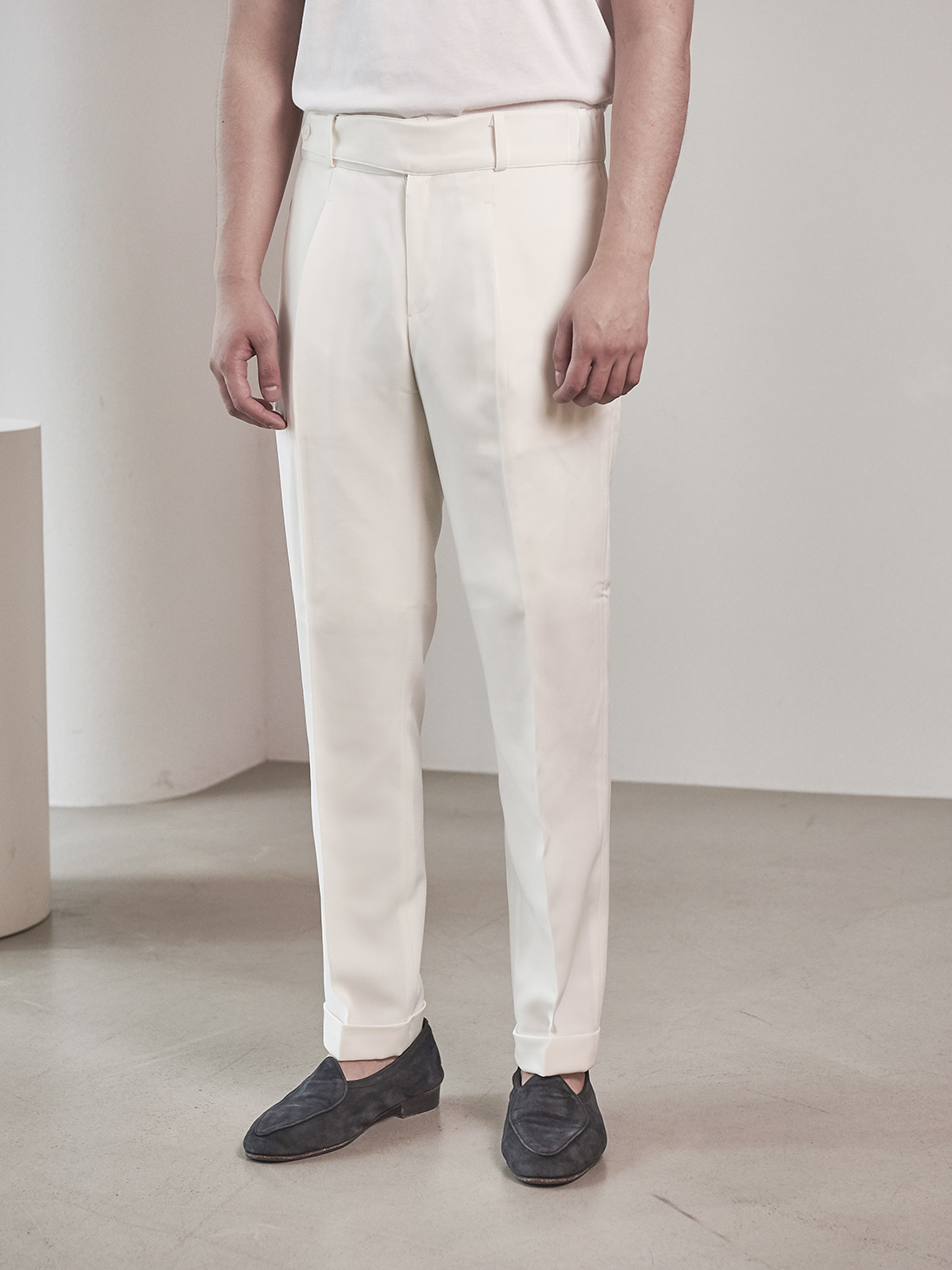 [드베르망] One tuck cozy pants (white)